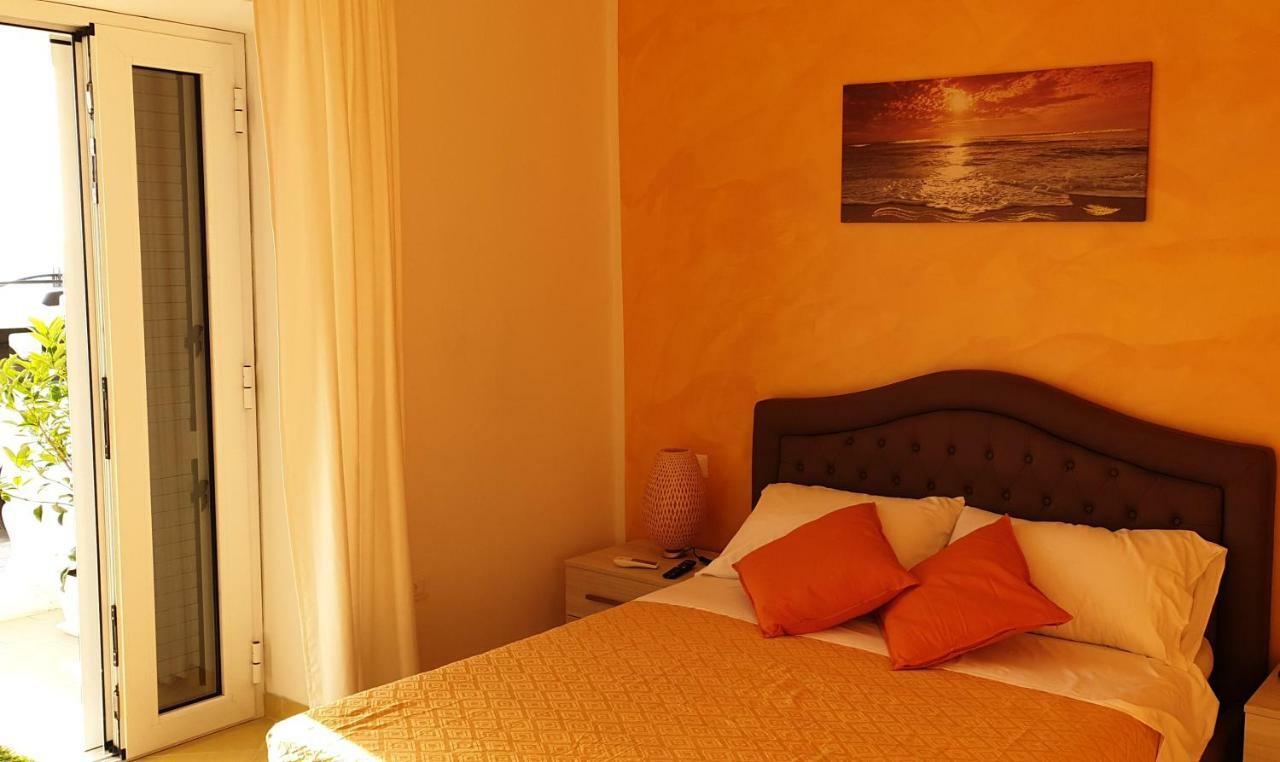 A Un Passo Dal Mare Bed & Breakfast Agropoli Exterior photo